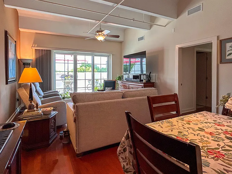 1661 Riverside Ave #410 — Photo 14