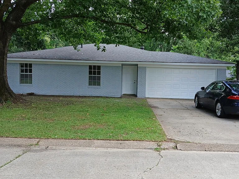 114 Ashlawn Ln — Photo 6