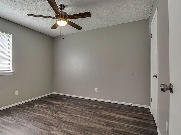 3916 SE 46th St — Photo 21