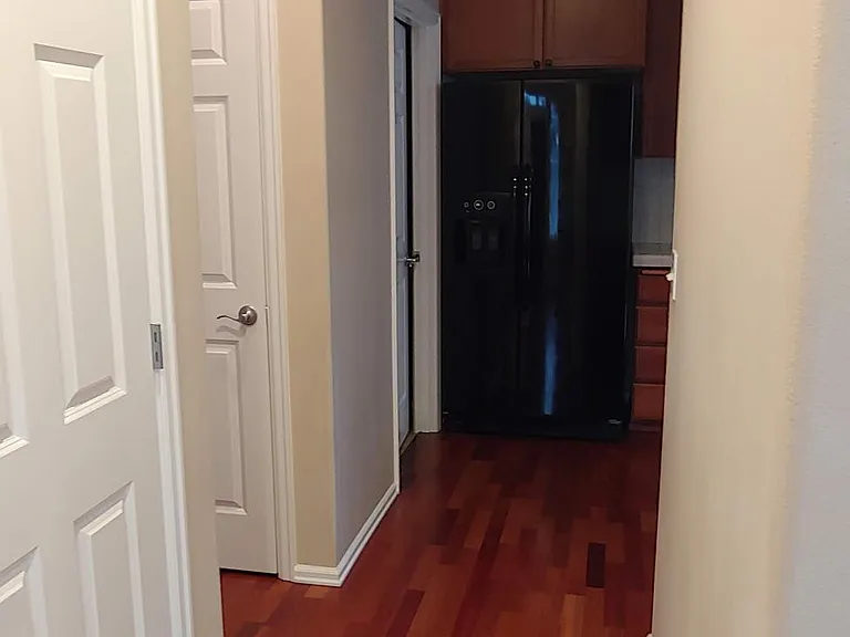 831 SE Bayshore Cir — Photo 5
