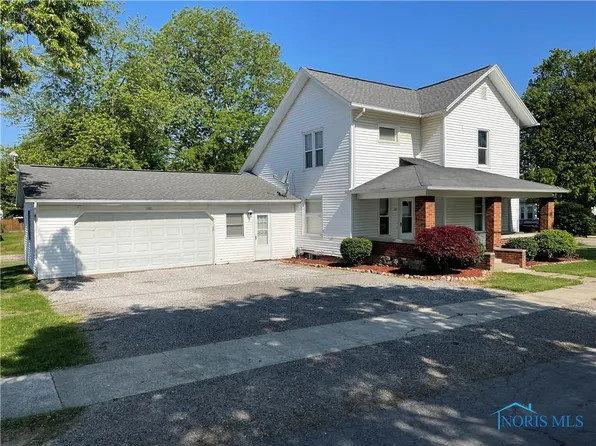 107 N High St, West Unity, OH 43570