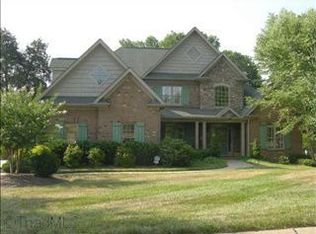 4910 Chestnut Hill Ln, Winston Salem, NC 27106