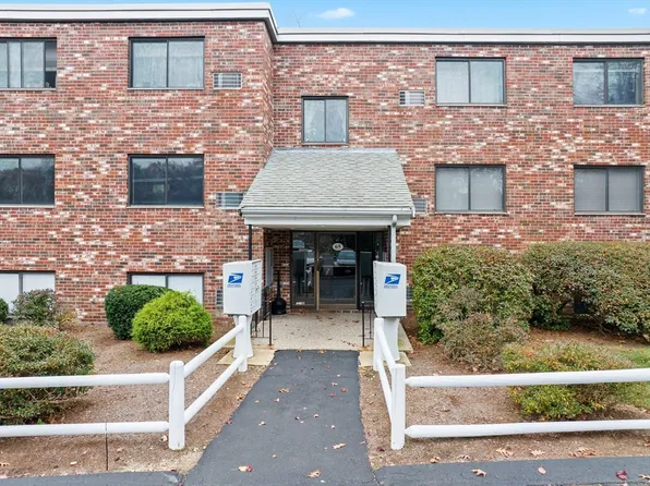 65 Milliken Ave APT 15, Franklin, MA 02038