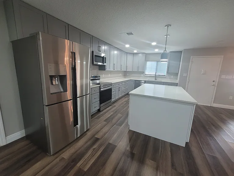 10481 Montpelier Cir — Photo 7