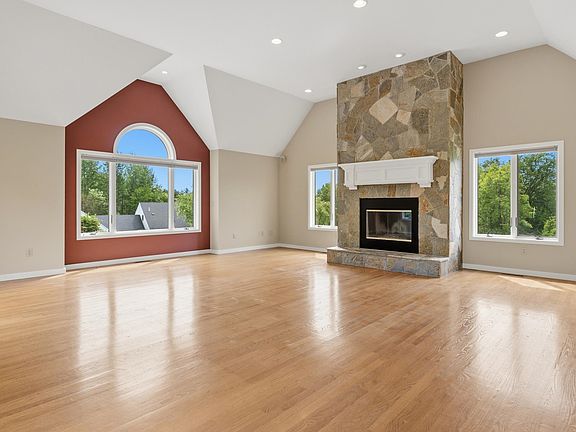 2nd image of 53-2 Pine Hill Road