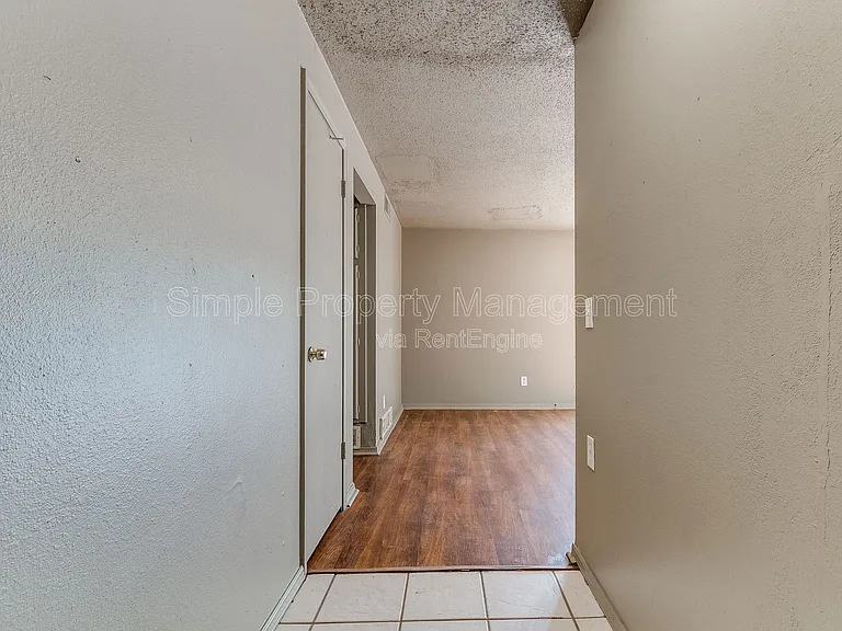 4008 SE 47th St — Photo 4