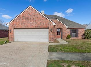 102 Chevalier Blvd, Lafayette, LA 70503