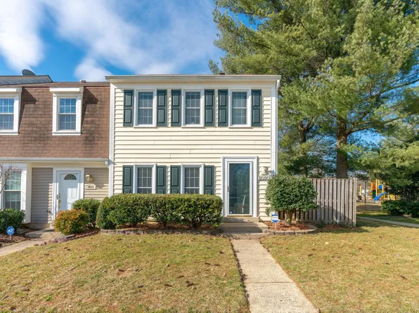 8090 Barcarole Ct, Springfield, VA 22153