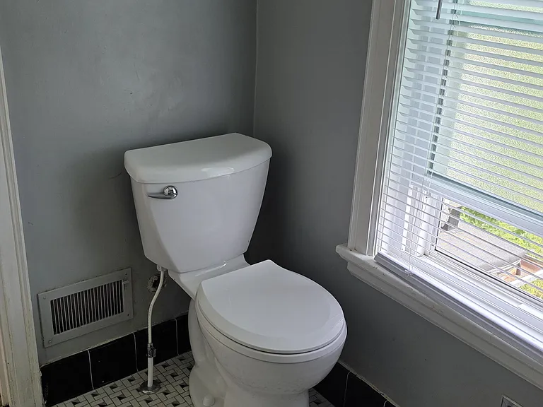 5572 N Bethmaur Ln — Photo 22