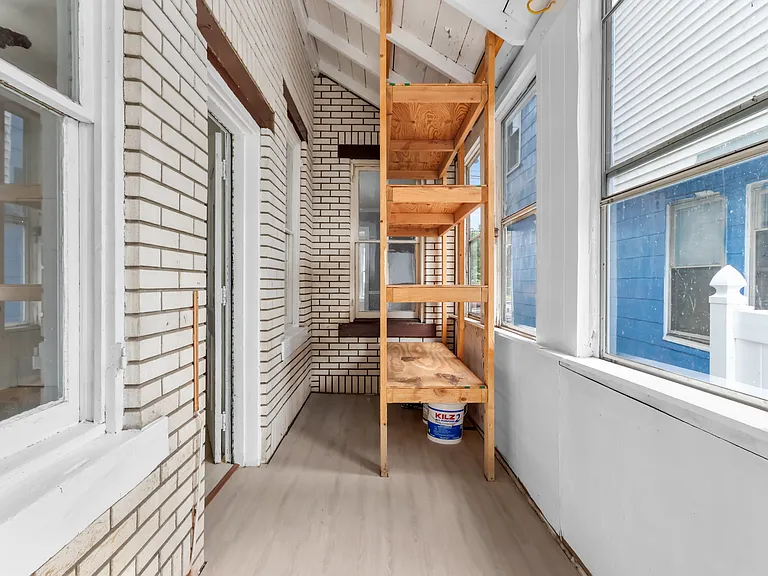 227 E Garrison St #1 — Photo 14