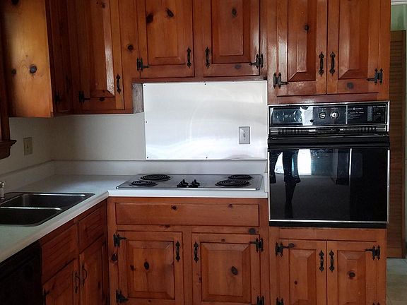 5th image of 5910 Grove Ave