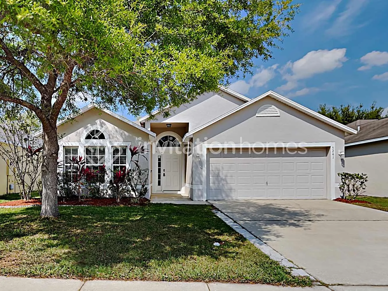 5241 Silver Thistle Ln Saint Cloud, FL 34772 — Photo 1