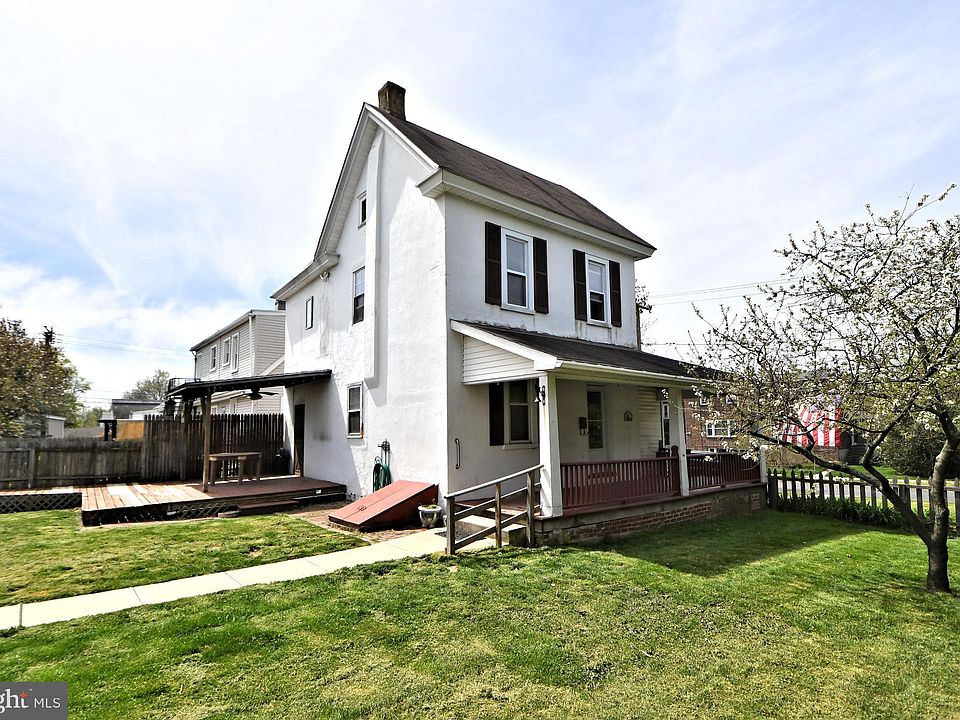 327 Green St, Lansdale, PA 19446 Zillow