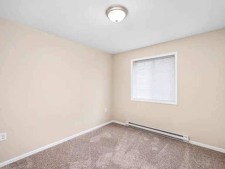 8. OXford Apartment 3bd - Bed2 Large 8. OXford Apartment 3bd - Bed2 Large