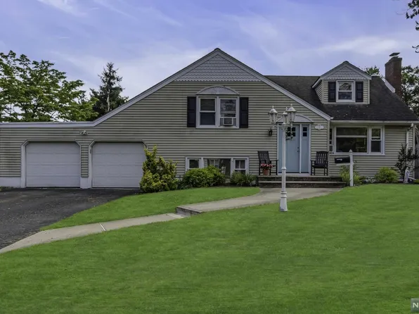 75 Lincoln Ave, Westwood, NJ 07675