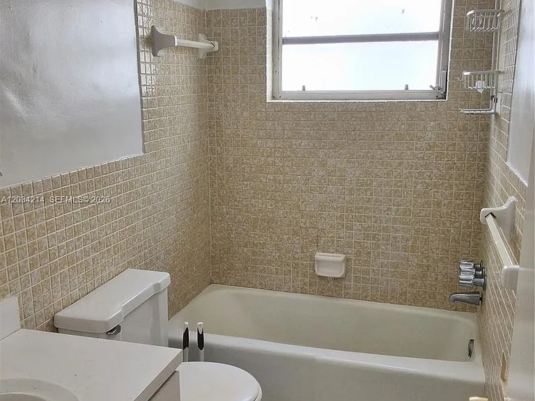 1826 Cleveland St #2 — Photo 9