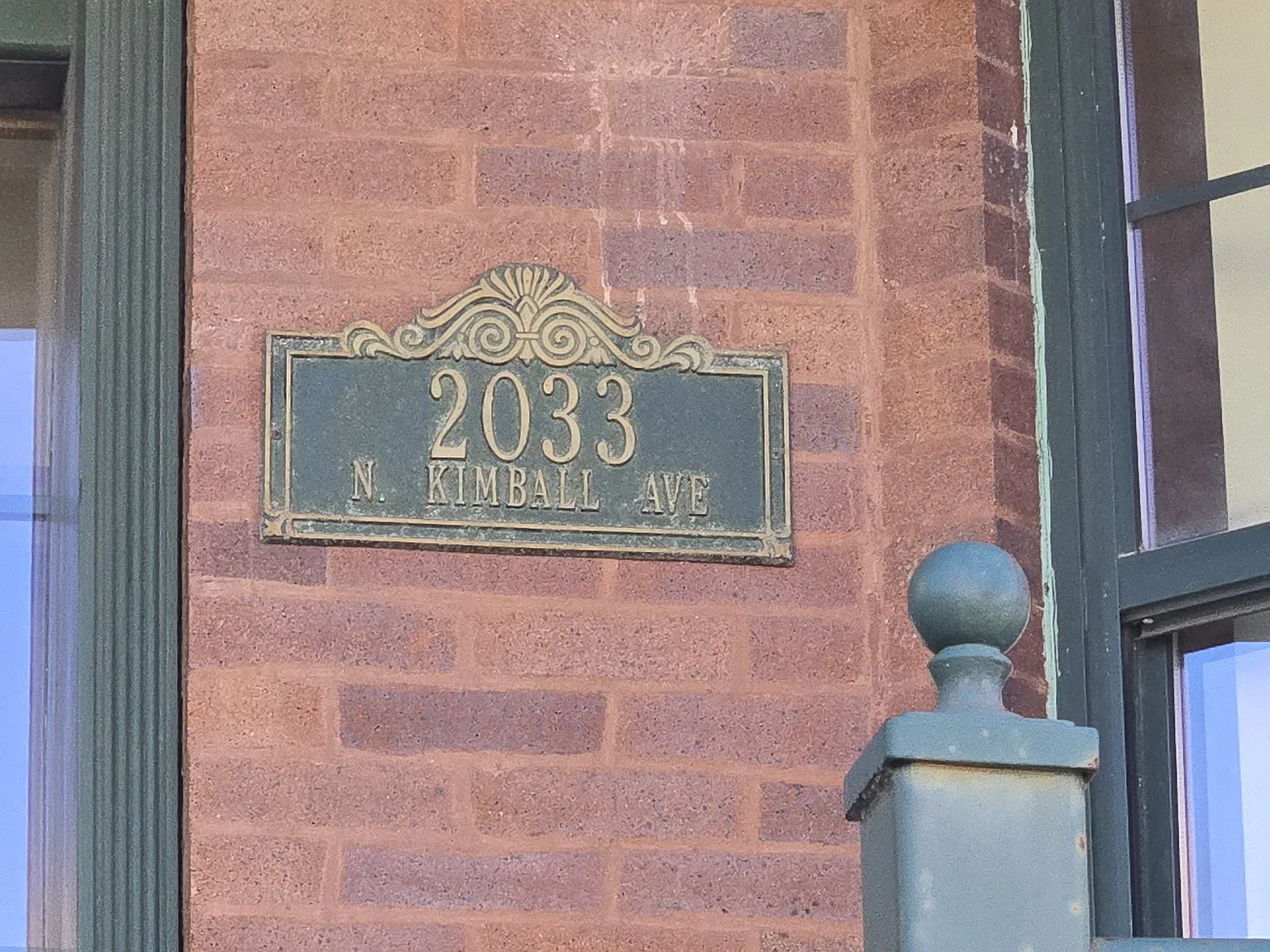 2 bed, 1200 sqft, $2,200 — Photo 2