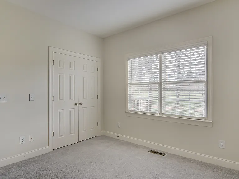 5708 Mabe Dr — Photo 23