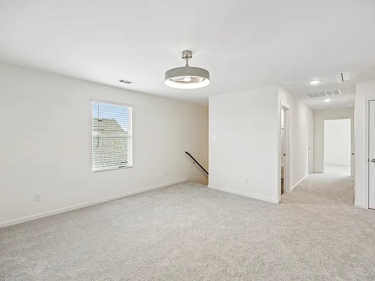 14221 Donahue St — Photo 18