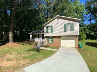 835 Longfellow Ct, Stone Mountain, GA 30088