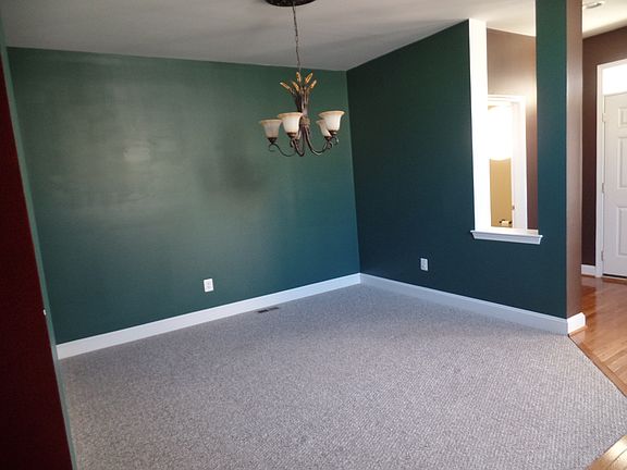 3rd image of 23325 Hyacinth Ln