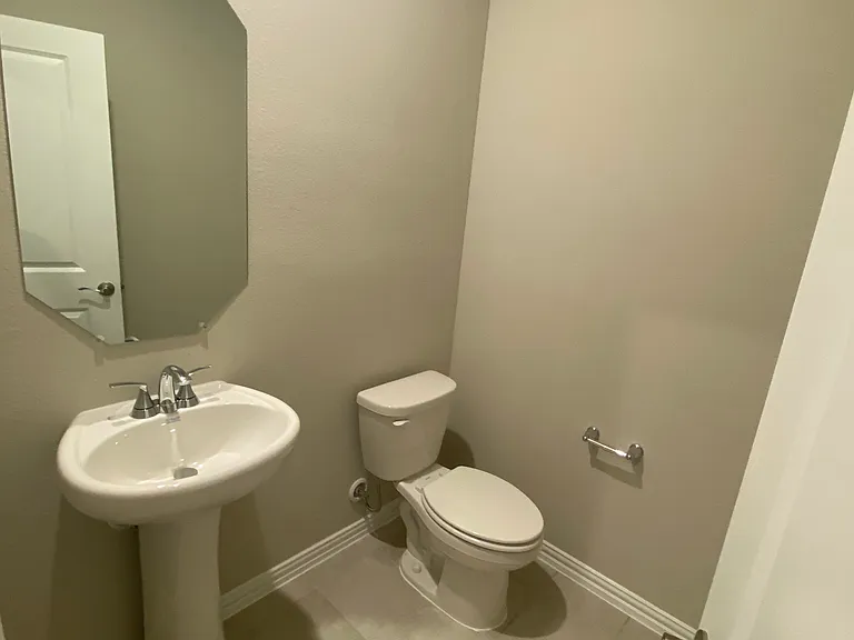 2129 Mustang Way — Photo 20