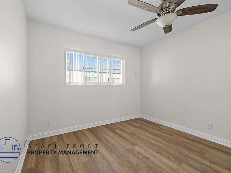 12417 Benedict Ave. — Photo 11