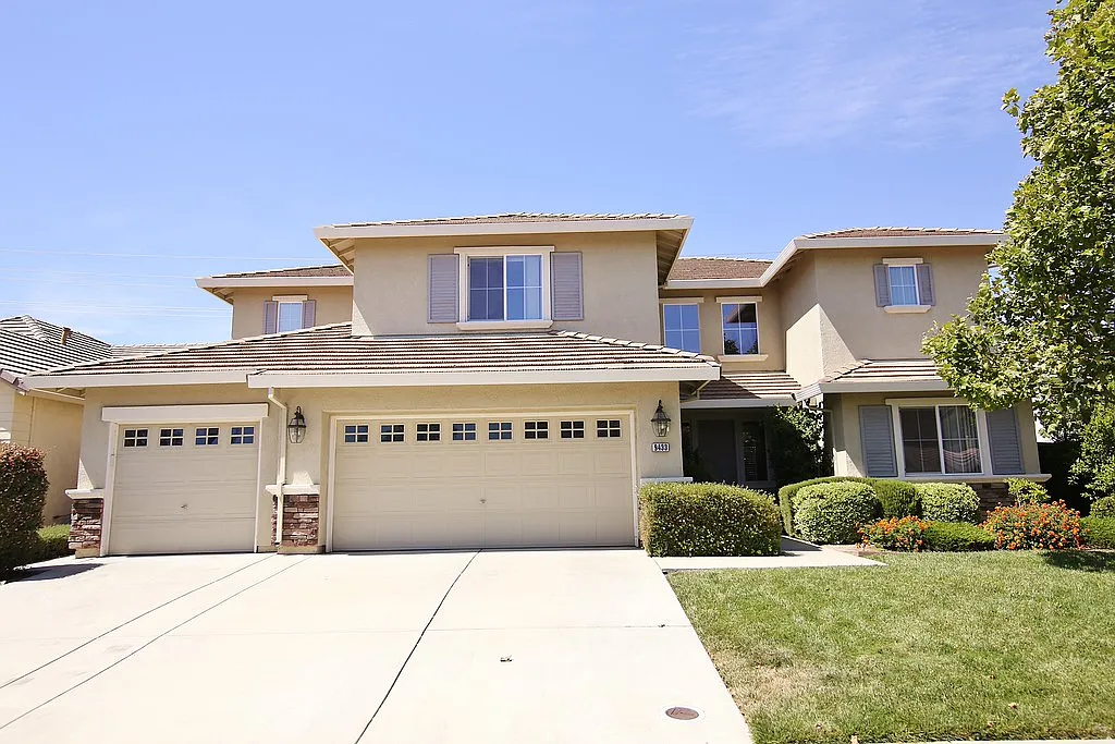 9433 Triathlon Ln photo 1