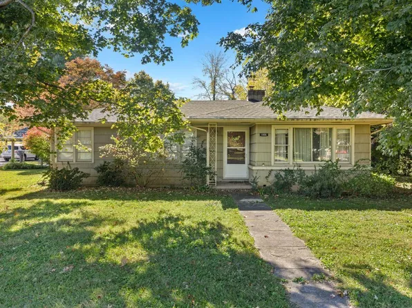 1006 Broadway St, Cave City, KY 42127