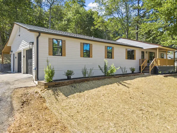 9343 Hixson Pike, Soddy Daisy, TN 37379