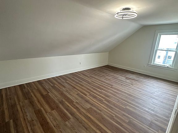 5th image of 446 Coe St Floor 3