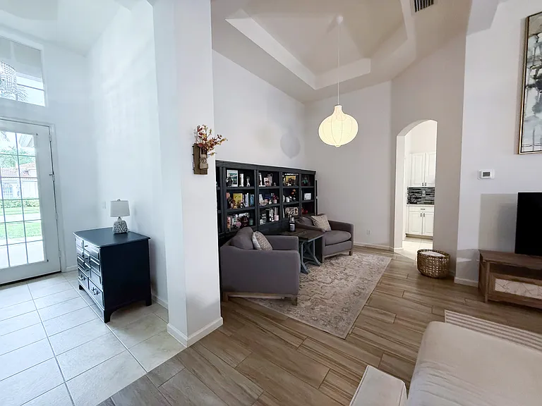 7829 Founders Cir — Photo 13