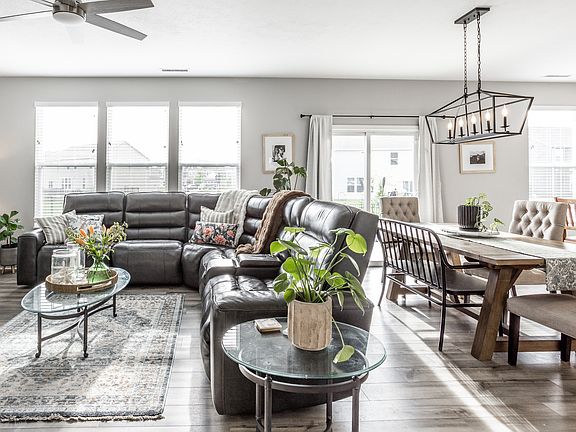 4th image of 8822 Lester Pl