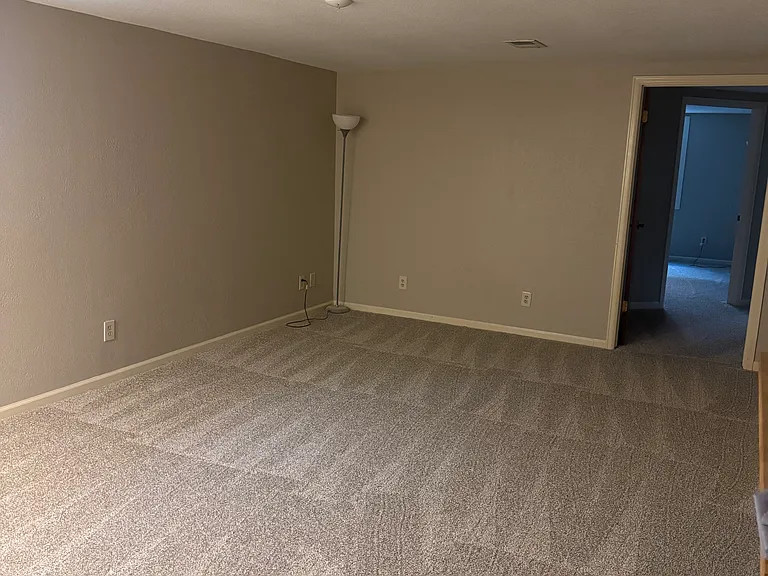436 Baylor St — Photo 10