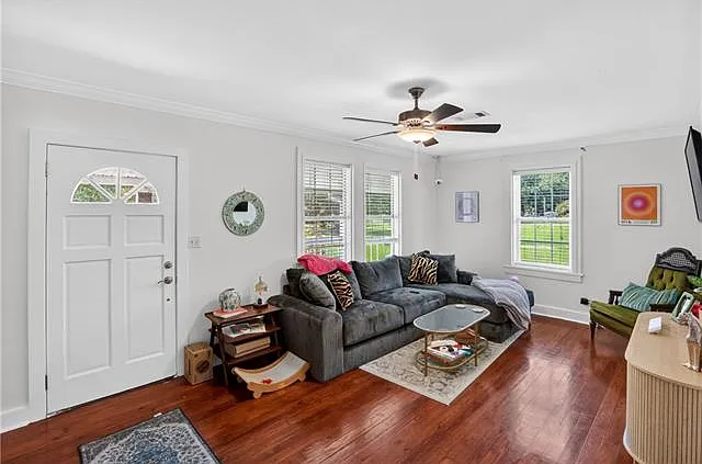 225 Magnolia St — Photo 5