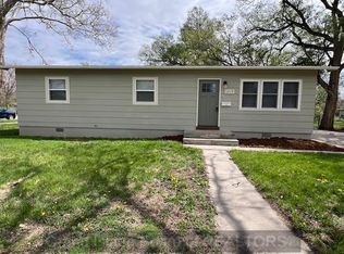 1219 N Vine St, Grand Island, NE 68801