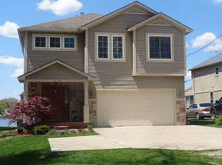 1228 Clearwater Blvd, White Lake, MI