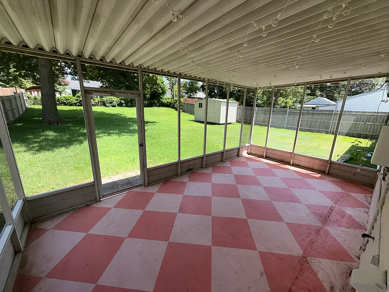 1335 S Pittsburg Ave — Photo 10