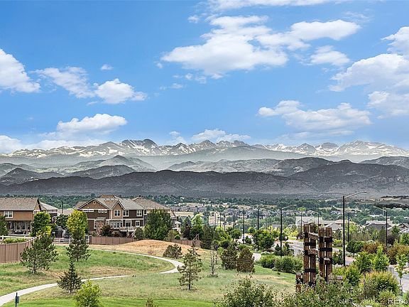 4th image of 979 Larkspur Drive