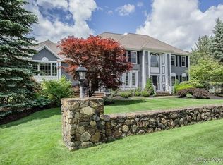 15 Meadow View Ln, Andover, MA 01810
