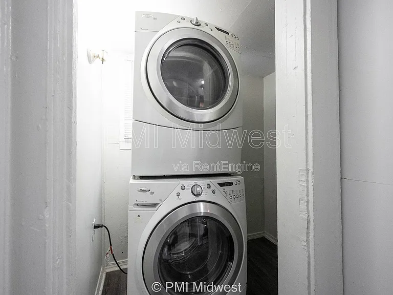 944 E Minnesota St — Photo 16