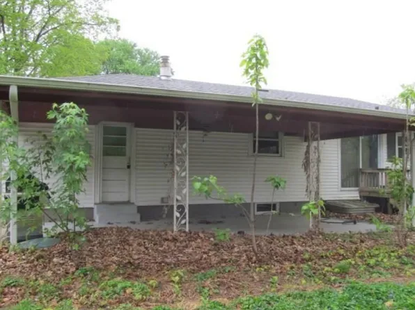 102 W Poplar St, Normal, IL 61761