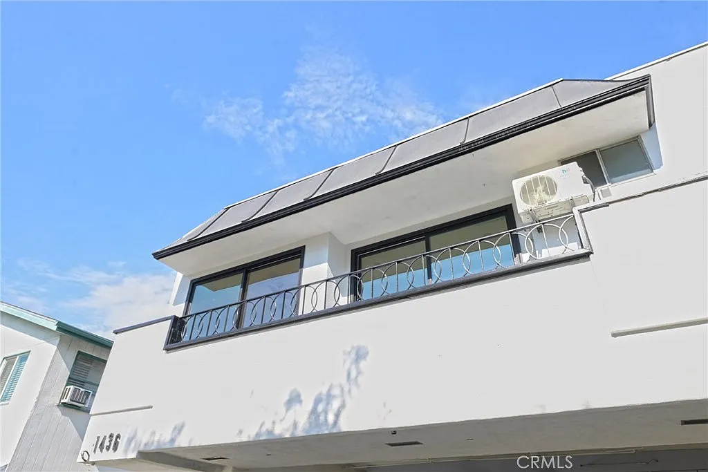 2 bed, 950 sqft, $2,950 — Photo 1
