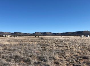 3295 W Malapai Rd, Paulden, AZ 86334