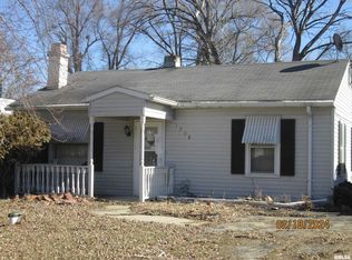 1206 Wilson St, Sterling, IL 61081