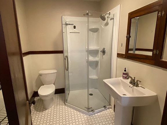 5th image of 707 S 21st St