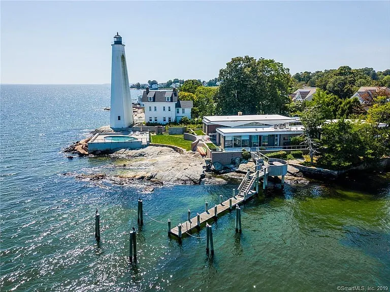 85 Admiral Dr — Photo 3