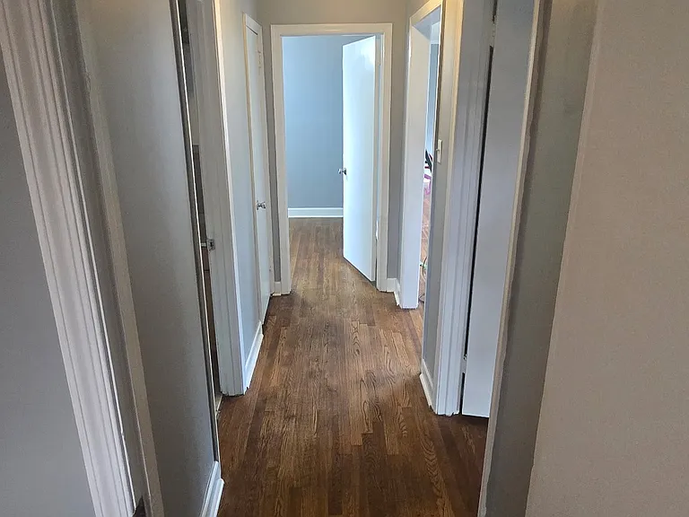 14 Eastmoreland Dr — Photo 5