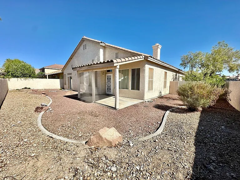 9103 Imperial Castle Ct — Photo 28