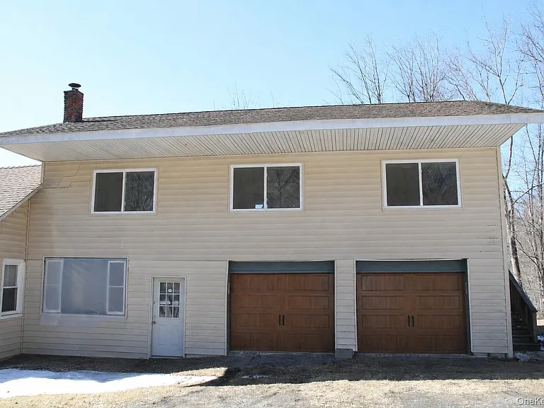 11 John Taylor Dr #A — Photo 1